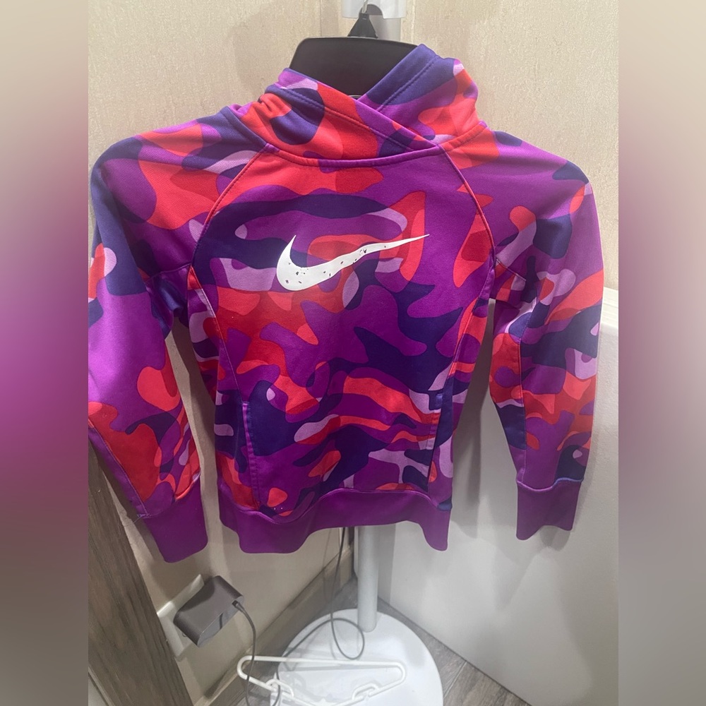 Girls Nike hoodie medium youth